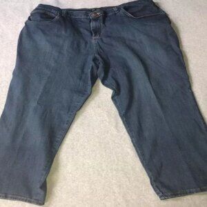 Lee Relaxed Fit Straight Leg Women's size 18P Dark Wash Blue Denim Jeans